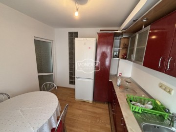chirie-apartament-3-camere-zona-primaverii-bcr-etaj-1