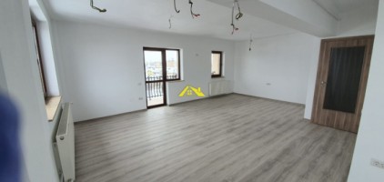 apartament-4-camere-in-bloc-nou-4