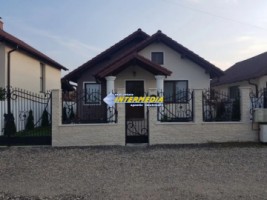 casa-noua-de-vanzare-mobilata-si-utilata-complet-finisata-5