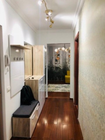 2-camere-arcul-de-trumf-7
