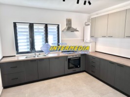 casa-noua-de-inchiriat-finisata-complet-mobilata-cetate-2