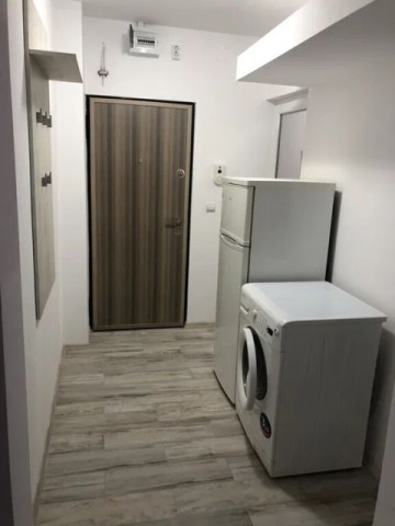 malu-rosu-2cam-renovat-recent-mobutilat-51500-euro