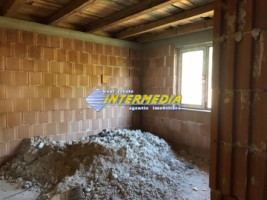 de-vanzare-casa-pem-cu-800-mp-teren-utilitati-semifinisata-paclisa-5