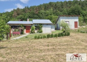 casa-de-vacanta-cu-5931-mp-teren-de-vanzare-in-zona-vintu-de-jos-0