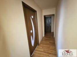 apartament-trei-camere-de-vanzare-in-cugir-5
