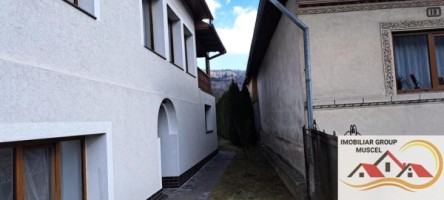 vila-de-vanzare-6-camere-leresti-cu-o-suprafata-de-184-mp-si-teren-intravilan-de-4520-mp-la-pretul-de-105000-euro-negociabil-4