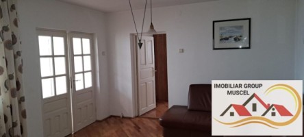vila-de-vanzare-6-camere-leresti-cu-o-suprafata-de-184-mp-si-teren-intravilan-de-4520-mp-la-pretul-de-105000-euro-negociabil-21