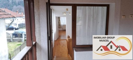 vila-de-vanzare-6-camere-leresti-cu-o-suprafata-de-184-mp-si-teren-intravilan-de-4520-mp-la-pretul-de-105000-euro-negociabil-26