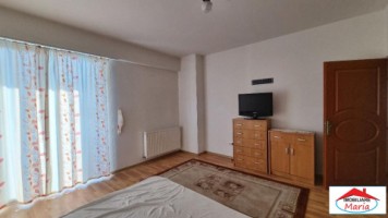 apartament-3-camere-cu-panorama-centru-shopping-plaza-cu-garaj-privat-inclus-3