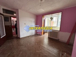okazie-apartament-3-camere-decomandat-2-balcoane-etaj-2-cetate-liber-4