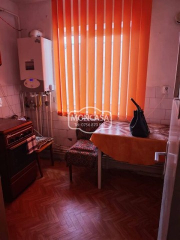 apartament-2-camere-zona-sucevei-etaj-10