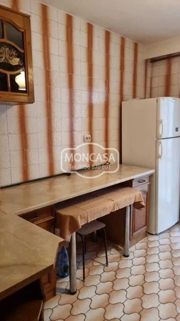 apartament-3-camere-etaj-1-zona-bulevard-s-80-mp-7