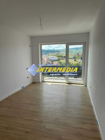 vanzare-apartament-3-camere-2-bai-2-balcoane-78-mp-utili-debara-dresing-alba-iulia-zona-cetate-hcc-3