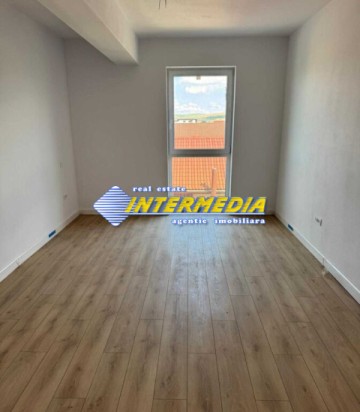 vanzare-apartament-3-camere-2-bai-2-balcoane-78-mp-utili-debara-dresing-alba-iulia-zona-cetate-hcc-13