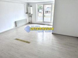 spatiu-de-inchiriat-in-cetate-50-mp-cu-vad-foarte-bun-3