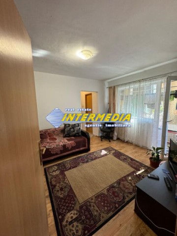 apartament-3-camere-cetate-zona-bulevard-cu-balcon-centrala-si-termopane-5