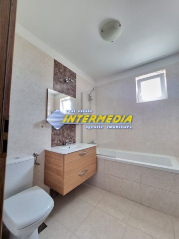 apartament-3-camere-deinchiriat-in-bloc-nou-cetate-mobilat-complet-2