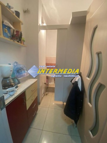 spatiu-comercial-33-mp-de-vanzare-alba-iulia-cetate-0