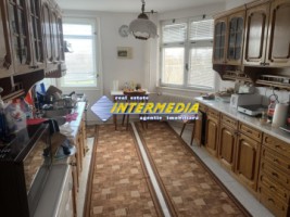 vanzare-casa-spe-in-alba-iulia-zona-cetate-skit-finisata-mobilata-teren-800-mp-20