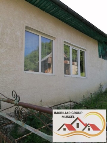 casa-5-camere-100-mp-teren-800-mp-campulung-muscel-valea-romanestilor-pret-58000-euro-1