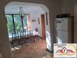 vanzare-vila-intr-o-zona-deosebita-in-dragoslavele-cu-suprafata-de-378-mpsi-teren-2533mp-la-pretul-de-270000-euro-negociabil-se-vinde-mobilata-9
