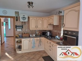 vanzare-vila-intr-o-zona-deosebita-in-dragoslavele-cu-suprafata-de-378-mpsi-teren-2533mp-la-pretul-de-270000-euro-negociabil-se-vinde-mobilata-28