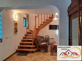 vanzare-vila-intr-o-zona-deosebita-in-dragoslavele-cu-suprafata-de-378-mpsi-teren-2533mp-la-pretul-de-270000-euro-negociabil-se-vinde-mobilata-24