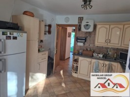 vanzare-vila-intr-o-zona-deosebita-in-dragoslavele-cu-suprafata-de-378-mpsi-teren-2533mp-la-pretul-de-270000-euro-negociabil-se-vinde-mobilata-29