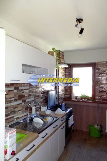 apartament-4-camere-de-vanzare-in-alba-iulia-zona-cetate-bulevard-vedere-panoramica-1