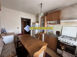 okazie-apartament-3-camere-decomandate-2-bai-2-balcoane-pivnita-priveliste-deosebita-bloc-foste-proprietati-14