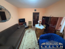 apartament-2-camere-etaj-1-zona-parcul-tineretului-profi-pret-230-euro-1