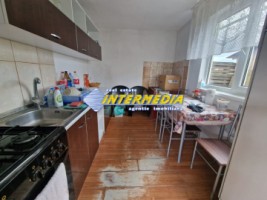 vanzare-casa-cabana-cu-teren-intravilan-570-mp-alba-iulia-zona-arex-toate-utilitatile-9