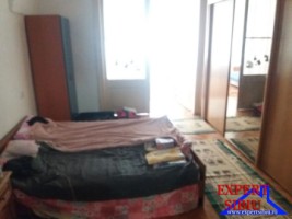 inchiriez-apartament-3-camera-la-casa-zona-ultracentrala-4