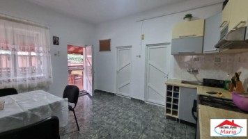 casa-solida-situata-semicentral-cu-acces-auto-163000-euro-4