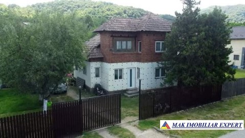 vila-5-camere-teren-811-mp-de-vanzare-in-bradulet-arges