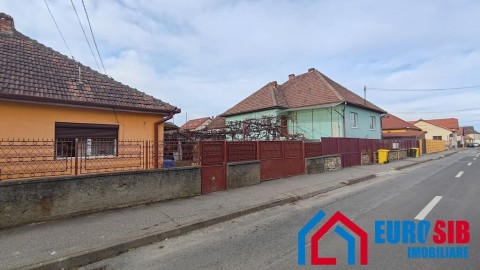 casa-singur-in-curte-in-sibiu-zona-c-poplacii