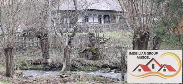 vanzare-casa-in-satic-cu-3-camere-si-bucatari-anexaimpreuna-cu-teren-intravilan-in-suprafata-de-2723-mp-la-pretul-de-65000-euro-negociabil-e