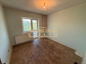 de-vanzare-apartament-3-camere-bloc-tip-vila