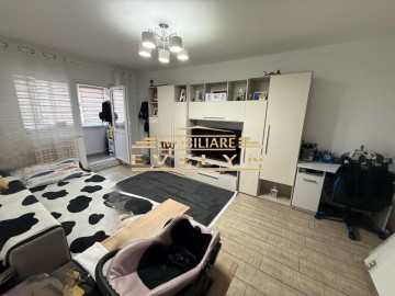 apartament-3-camere-de-vanzare-zona-mall