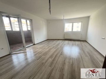 apartament-trei-camere-de-vanzare-sebes-petresti