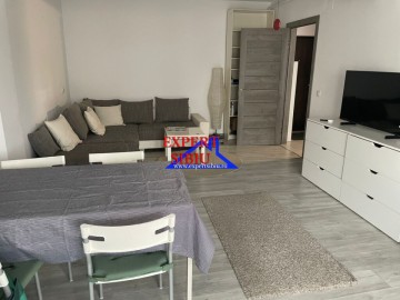 apartament-2-camererenovat2-locuri-de-parcarezona-calea-surii-mici