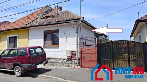 casa-cu-iesire-la-2-strazi-in-sibiu-zona-p-ta-cluj