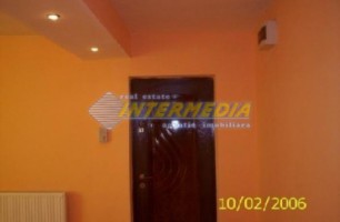spatiu-comercial-de-vanzare-alba-iulia-zona-cetate-piata-1