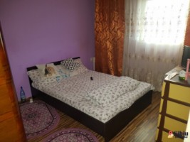 casa-cu-3-camere-si-gradina-de-vanzare-in-avrig-12