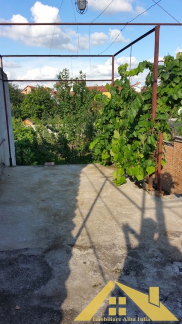 casa-cu-3-camere-de-vanzare-centru-7