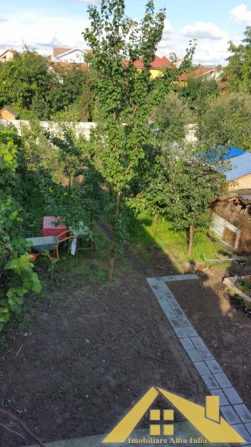 casa-cu-3-camere-de-vanzare-centru-9