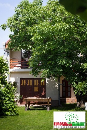 casa-modern-mobilata-de-inchiriat-in-sibiu-17