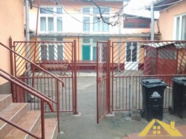 de-vanzare-2-case-la-pret-de-una-in-centru-7