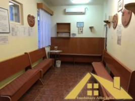 de-vanzare-2-case-la-pret-de-una-in-centru-12