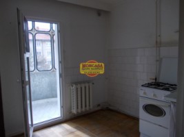 apartament-2-camere-decomandat-ion-pillat-bazar-etaj-3-8